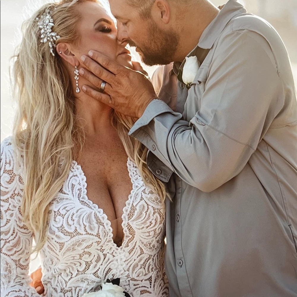 The Most Stunning Lace Wedding Dress!